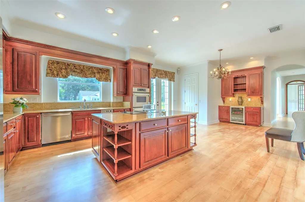 11444 Hammock Oaks Court Lithia FL 33547