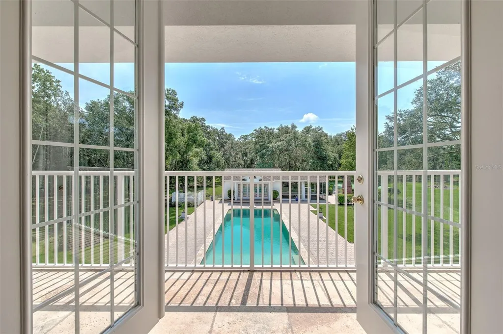 11444 Hammock Oaks Court Lithia FL 33547