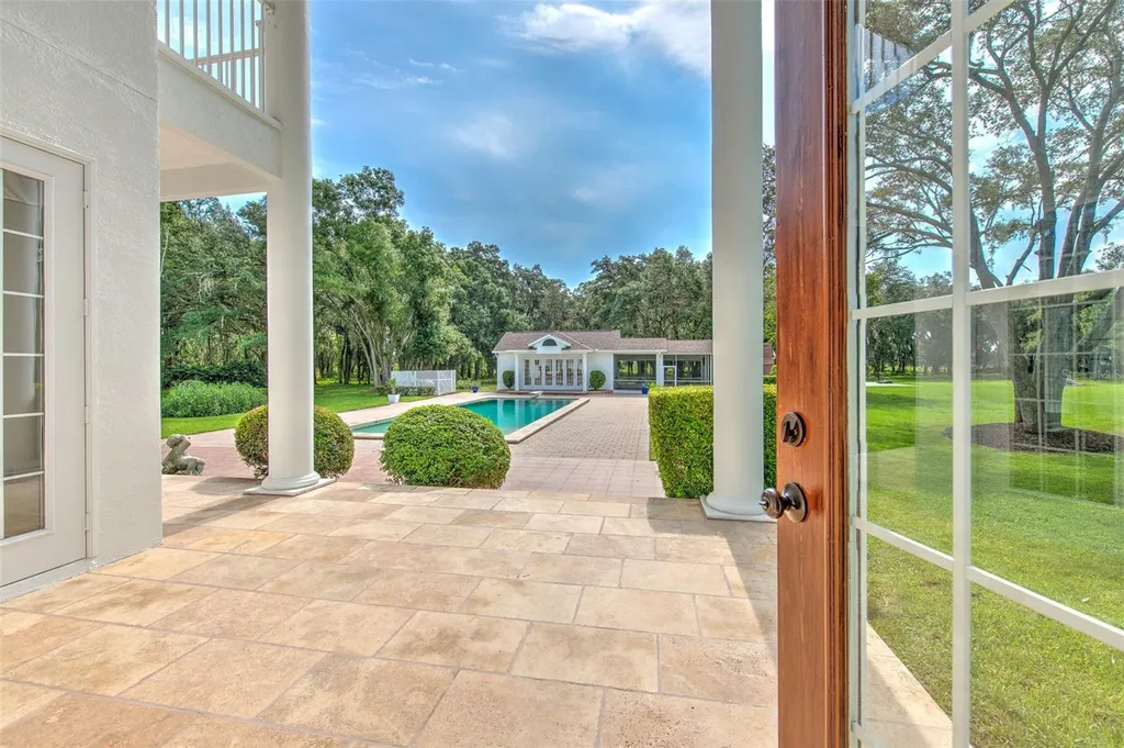 11444 Hammock Oaks Court Lithia FL 33547