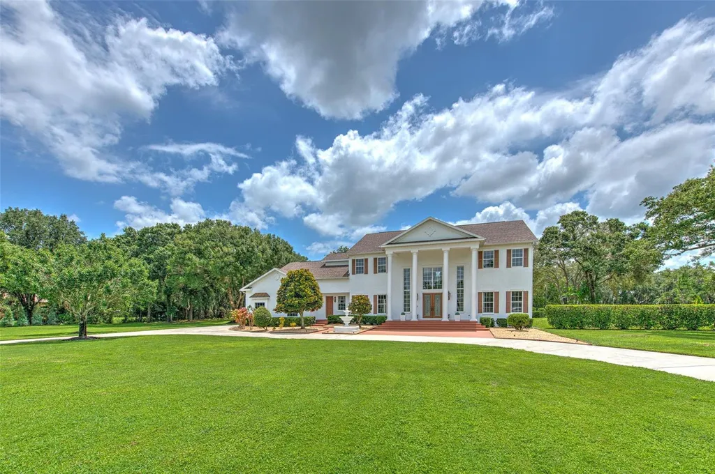 11444 Hammock Oaks Court Lithia FL 33547