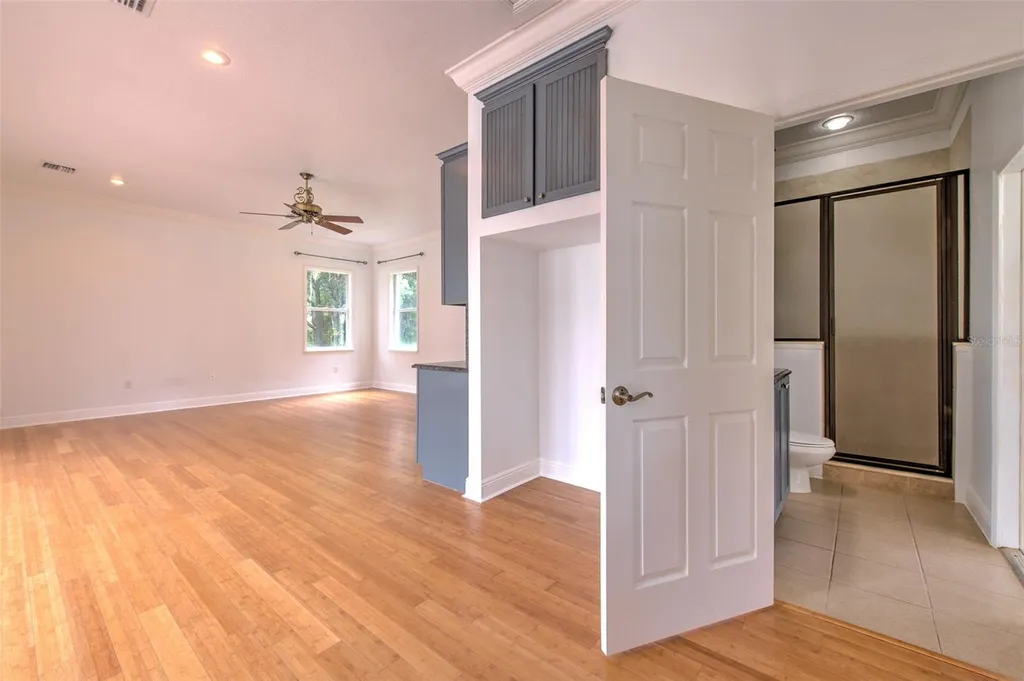 11444 Hammock Oaks Court Lithia FL 33547