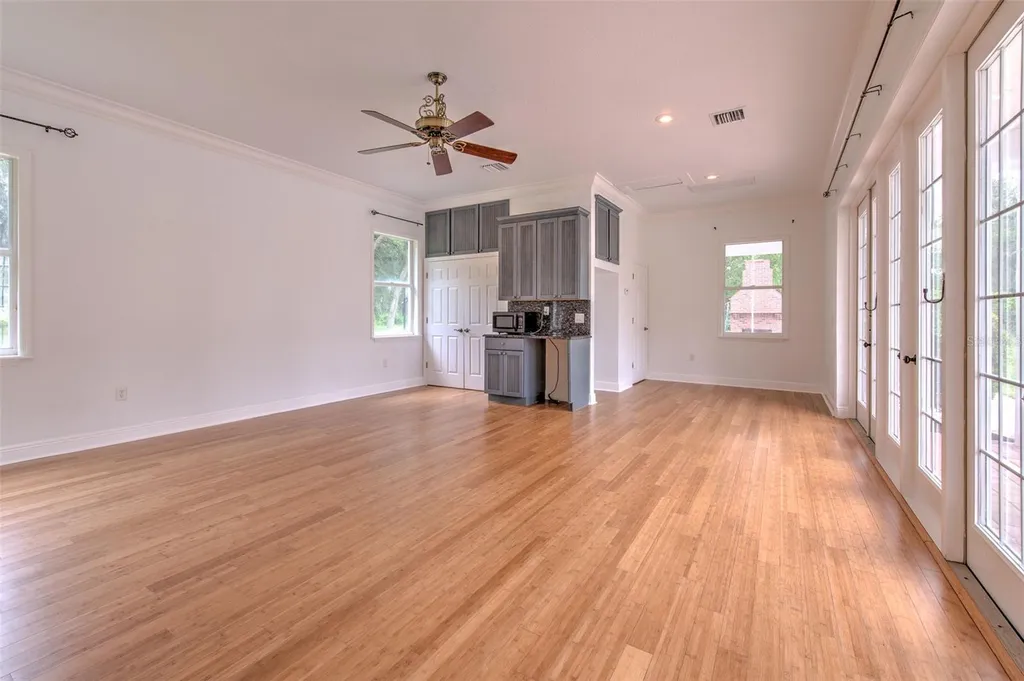 11444 Hammock Oaks Court Lithia FL 33547