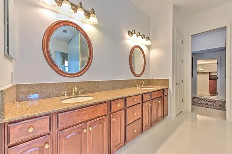11444 Hammock Oaks Court Lithia FL 33547