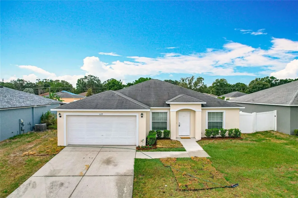 1639 Saddlehorn Drive Lakeland FL 33810