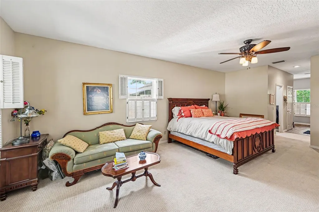 5217 S Crescent Drive Tampa FL 33611