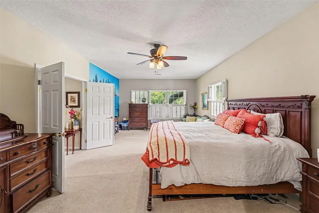 5217 S Crescent Drive Tampa FL 33611