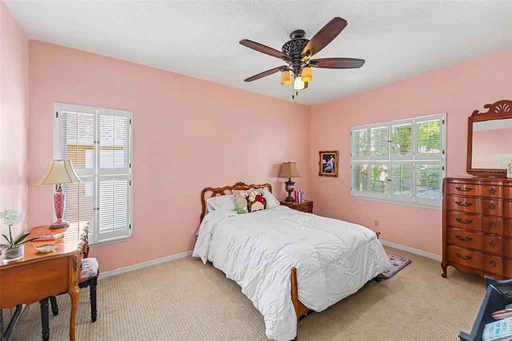 5217 S Crescent Drive Tampa FL 33611