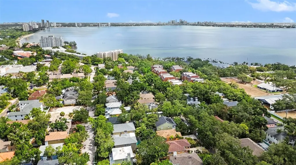 5217 S Crescent Drive Tampa FL 33611