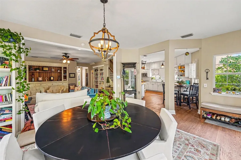 5217 S Crescent Drive Tampa FL 33611