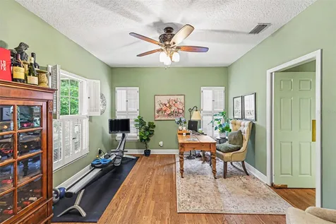 5217 S Crescent Drive Tampa FL 33611
