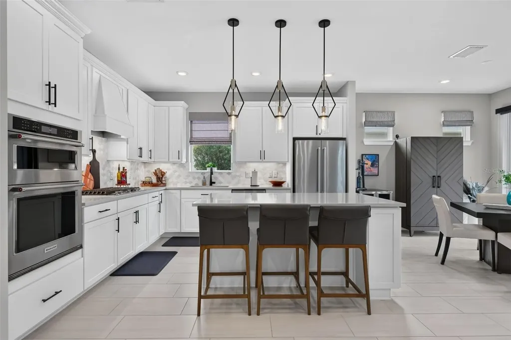 10004 Coral Shore Drive Englewood FL 34223