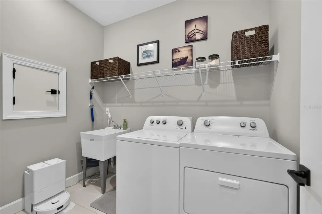 10004 Coral Shore Drive Englewood FL 34223