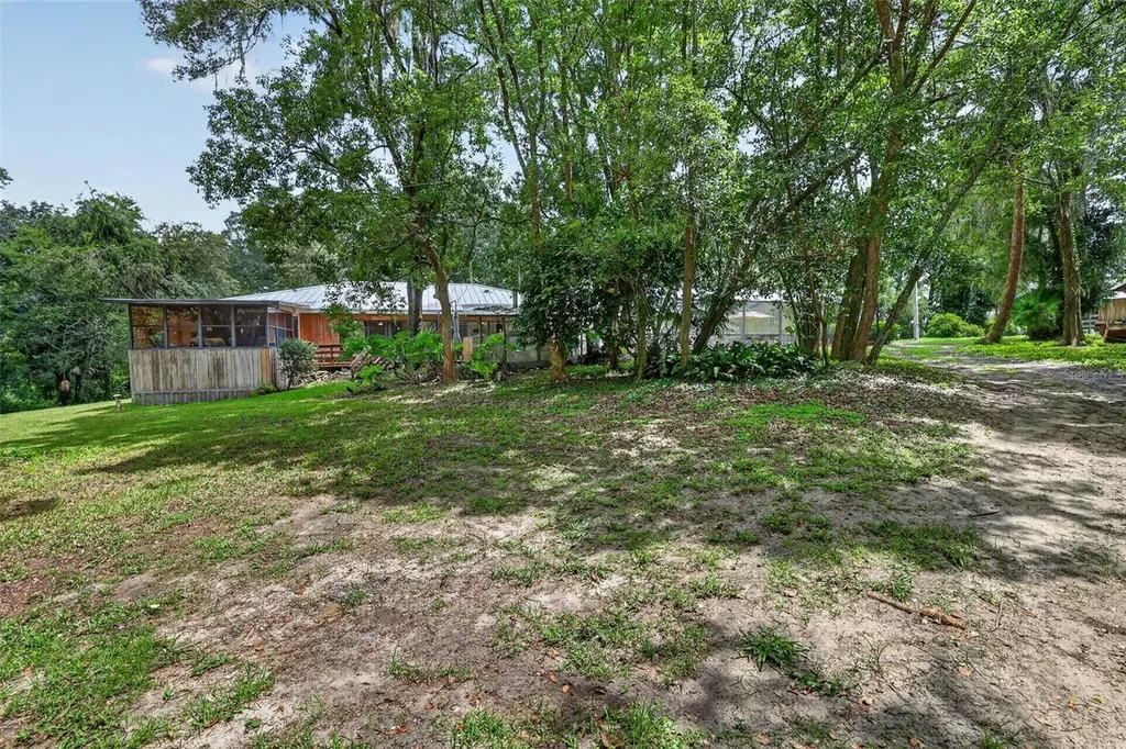 22740 County Road 44a Eustis FL 32736
