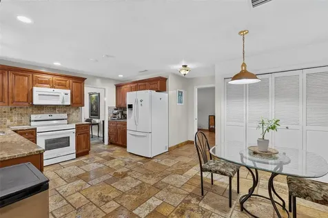 22740 County Road 44a Eustis FL 32736