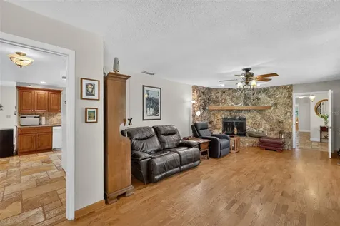 22740 County Road 44a Eustis FL 32736