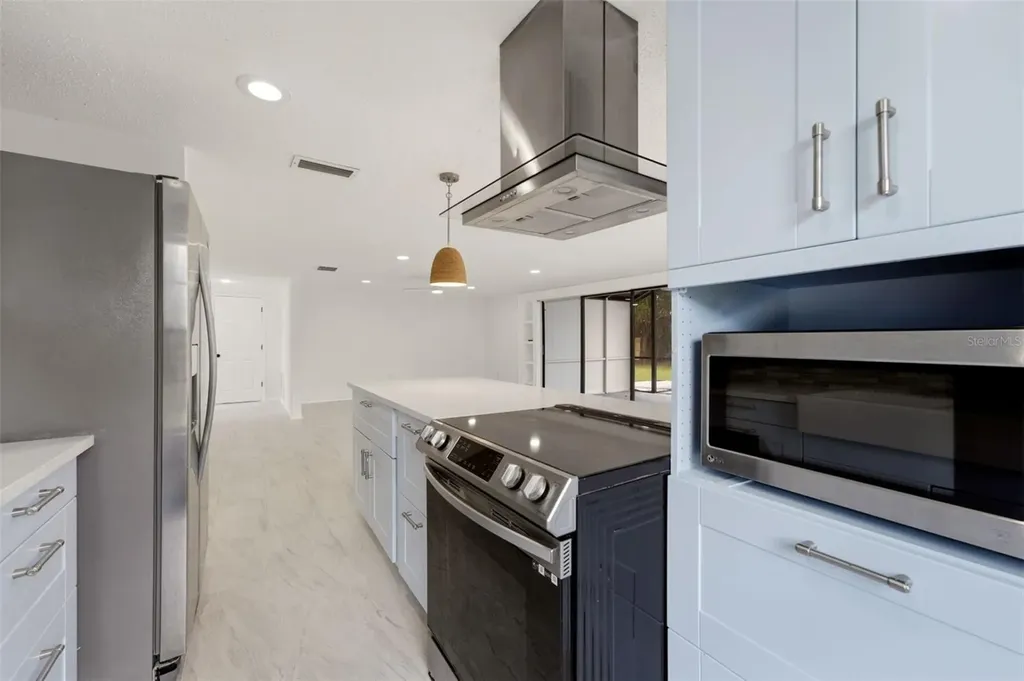 4731 Atlantic Avenue Sarasota FL 34233