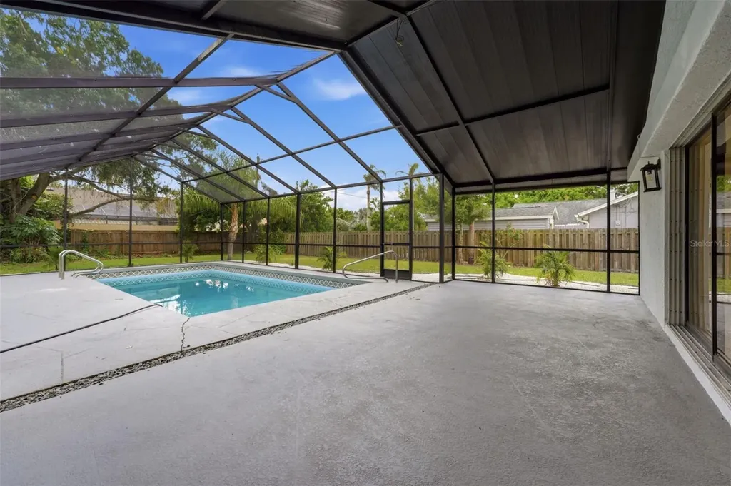 4731 Atlantic Avenue Sarasota FL 34233