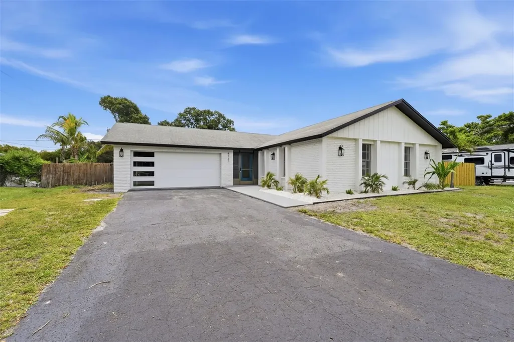 4731 Atlantic Avenue Sarasota FL 34233