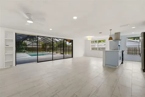 4731 Atlantic Avenue Sarasota FL 34233