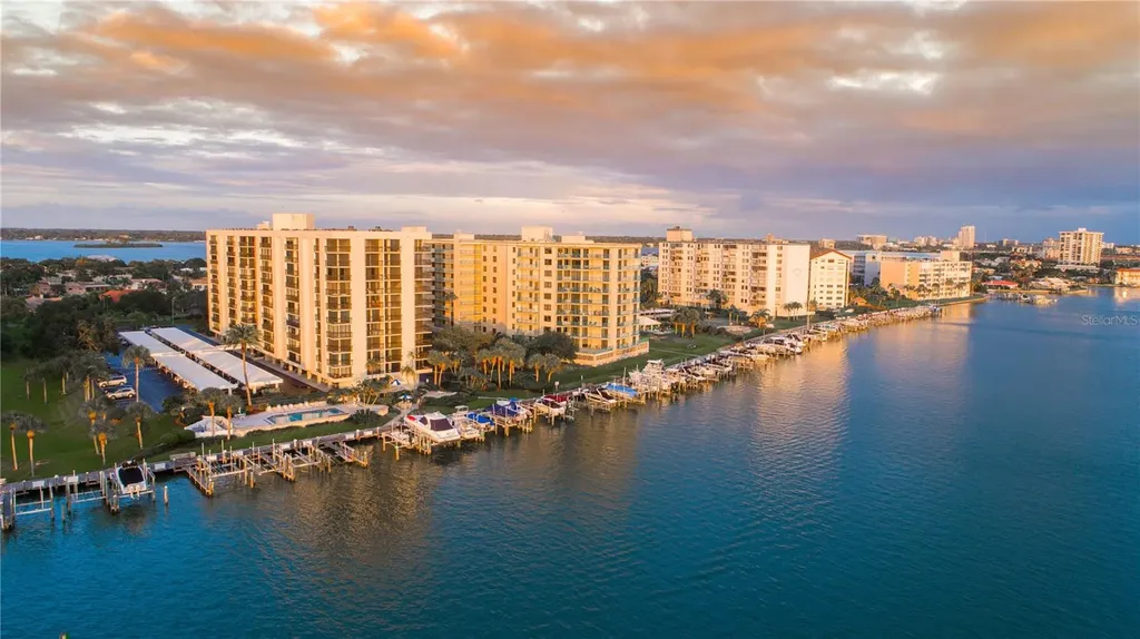 690 Island Way Clearwater Beach FL 33767