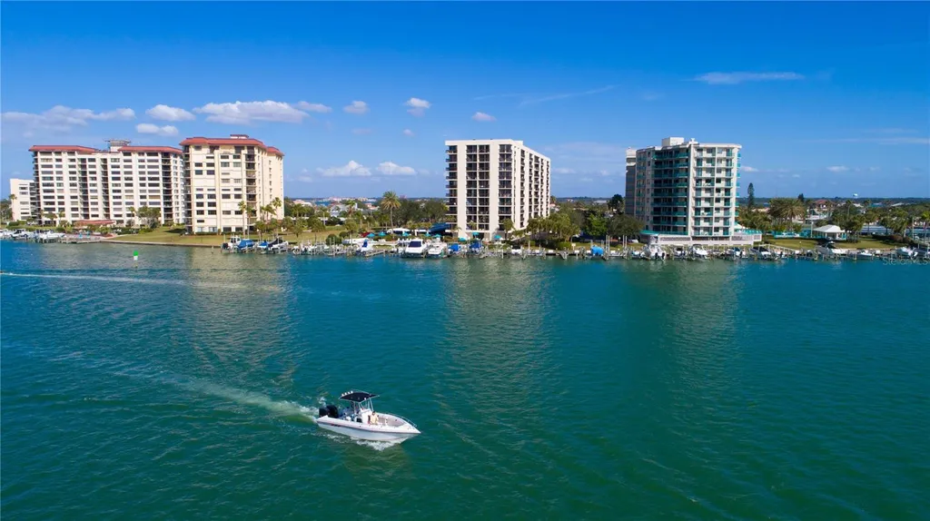 690 Island Way Clearwater Beach FL 33767