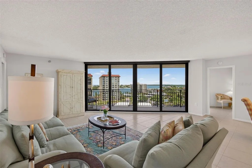 690 Island Way Clearwater Beach FL 33767