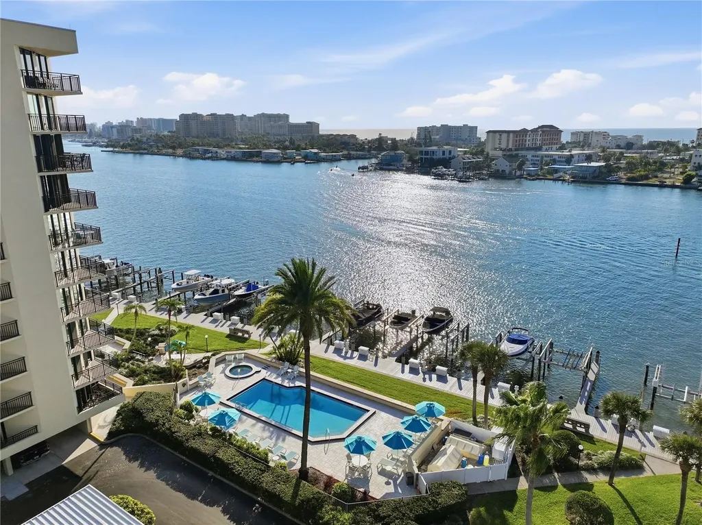 690 Island Way Clearwater Beach FL 33767