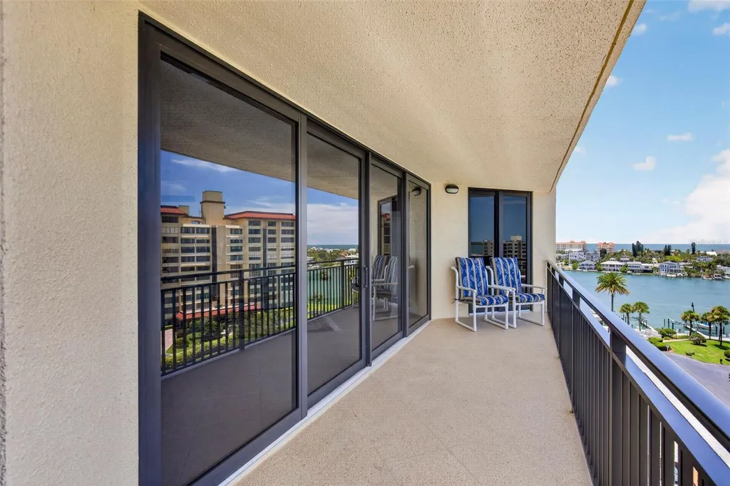690 Island Way Clearwater Beach FL 33767