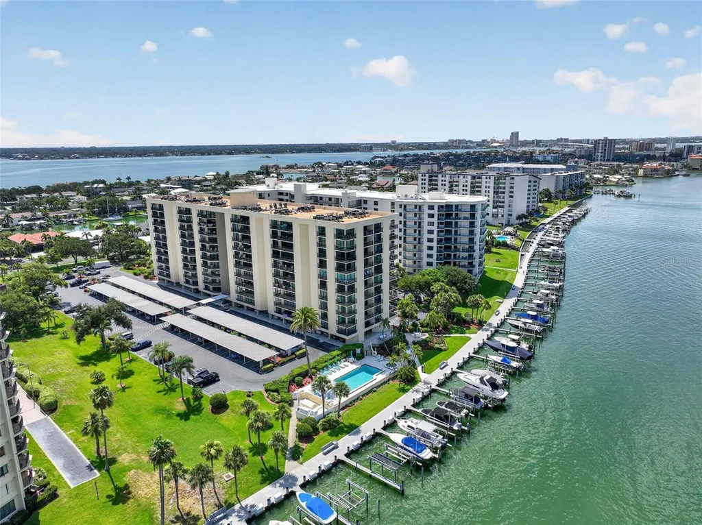 690 Island Way Clearwater Beach FL 33767