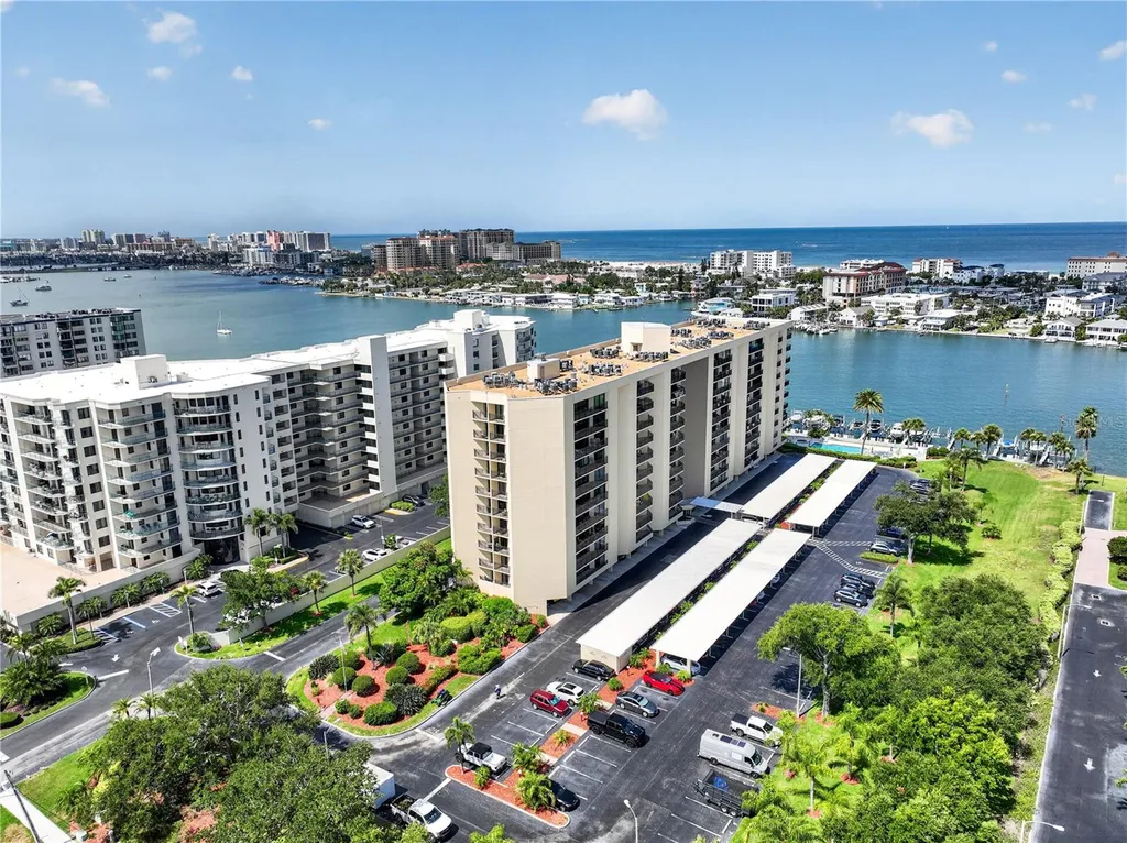 690 Island Way Clearwater Beach FL 33767
