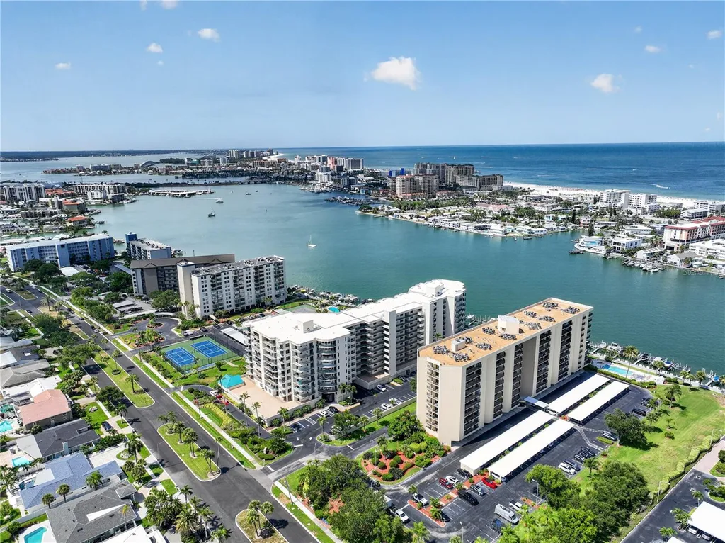 690 Island Way Clearwater Beach FL 33767