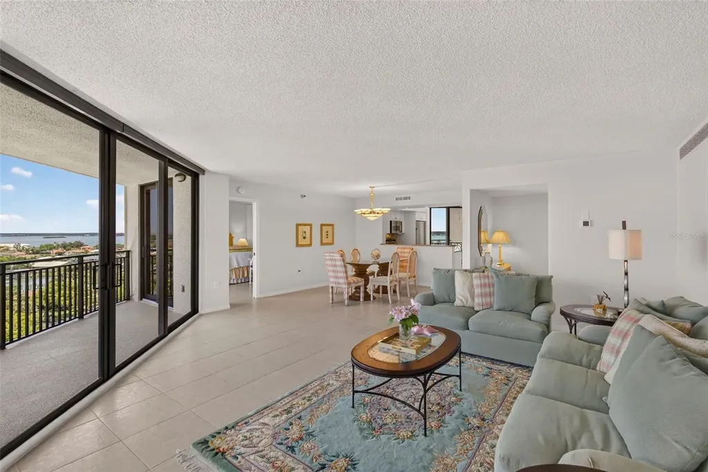 690 Island Way Clearwater Beach FL 33767