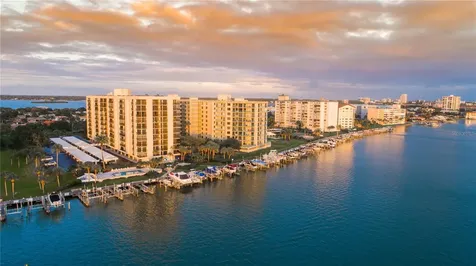 690 Island Way Clearwater Beach FL 33767