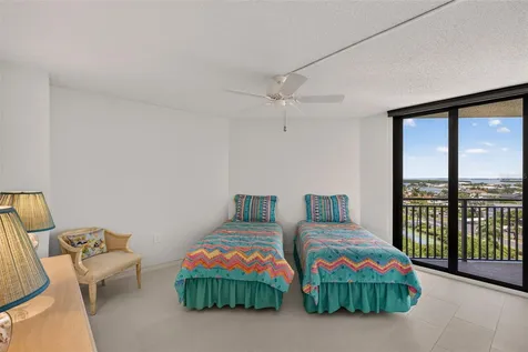 690 Island Way Clearwater Beach FL 33767