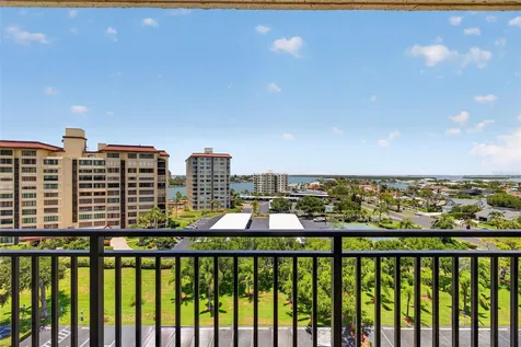 690 Island Way Clearwater Beach FL 33767