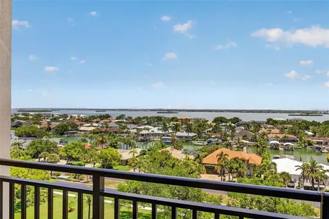 690 Island Way Clearwater Beach FL 33767