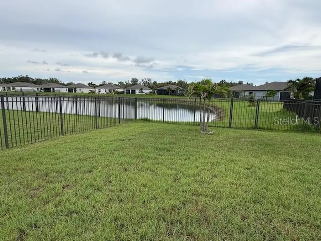 5329 Senza Trail Palmetto FL 34221