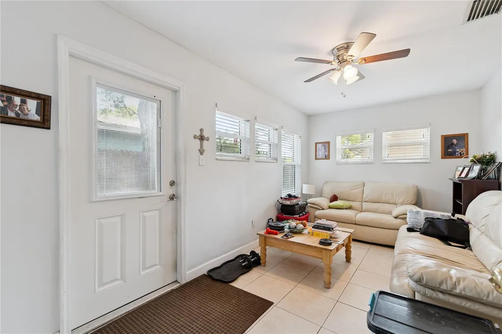 1907 Grove Valley Avenue Palm Harbor FL 34683