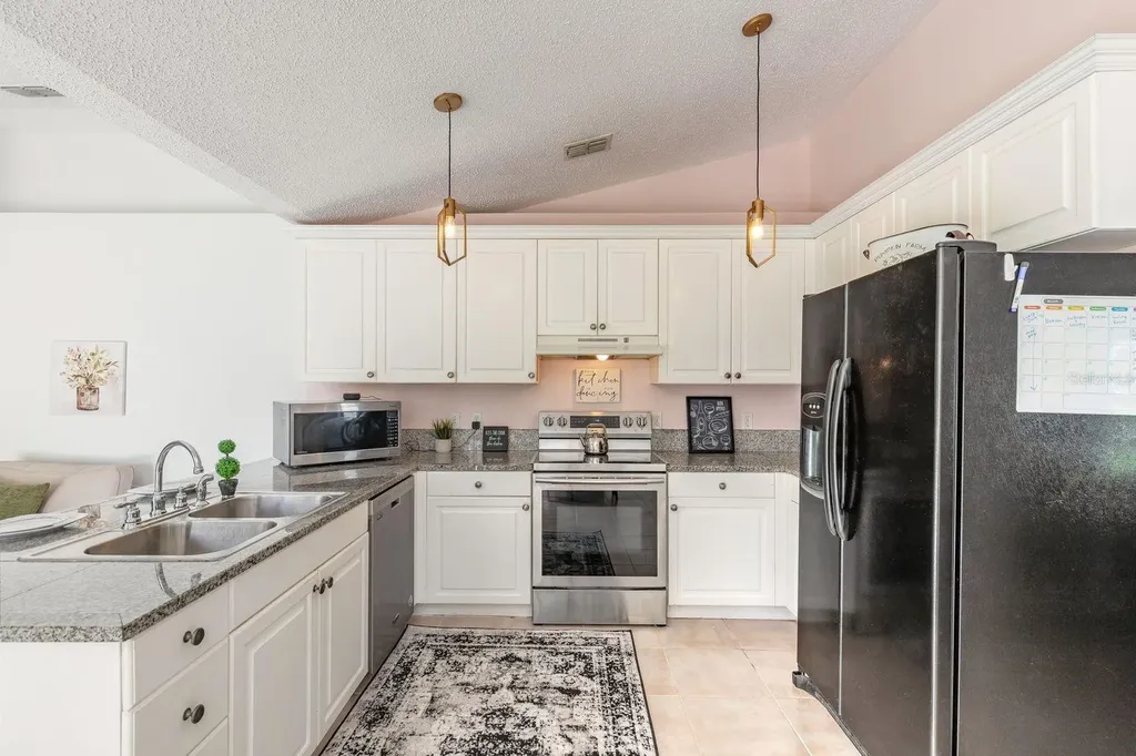 18 Lee Drive Palm Coast FL 32137