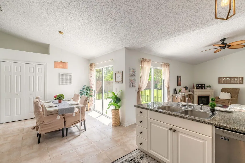 18 Lee Drive Palm Coast FL 32137
