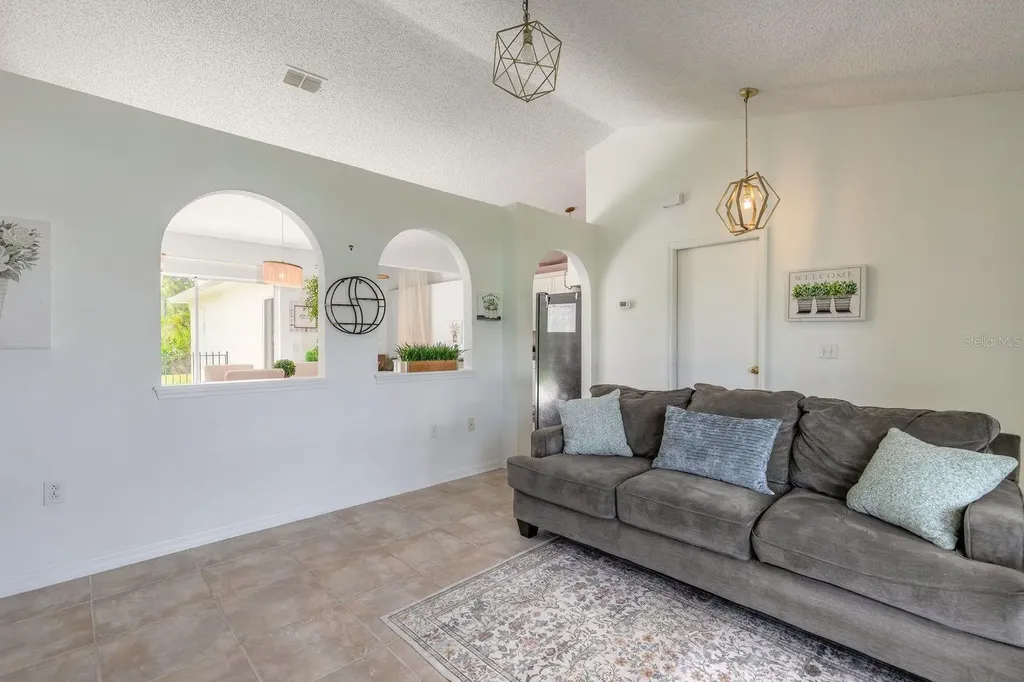 18 Lee Drive Palm Coast FL 32137