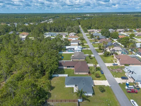18 Lee Drive Palm Coast FL 32137