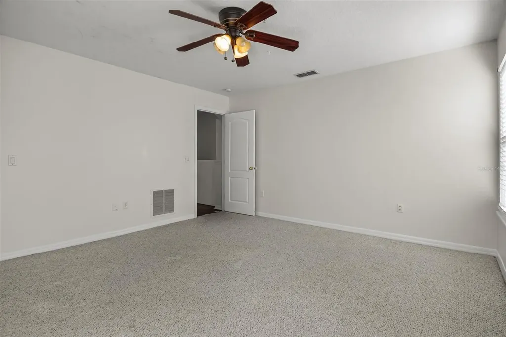 10550 Eastpark Woods Drive Orlando FL 32832