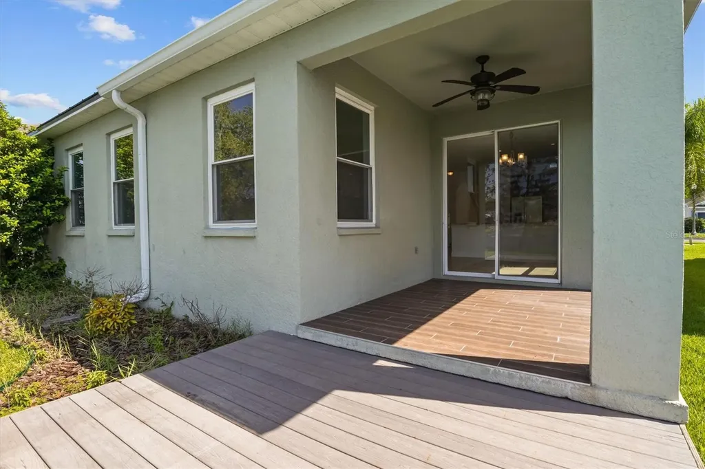 10550 Eastpark Woods Drive Orlando FL 32832