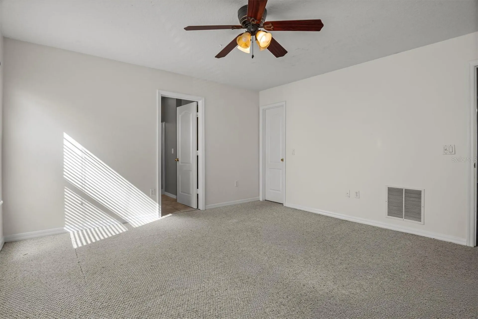 10550 Eastpark Woods Drive Orlando FL 32832