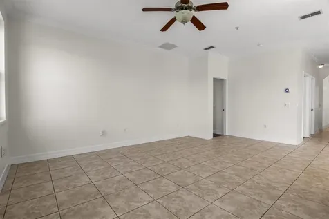 10550 Eastpark Woods Drive Orlando FL 32832
