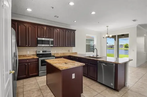 10550 Eastpark Woods Drive Orlando FL 32832