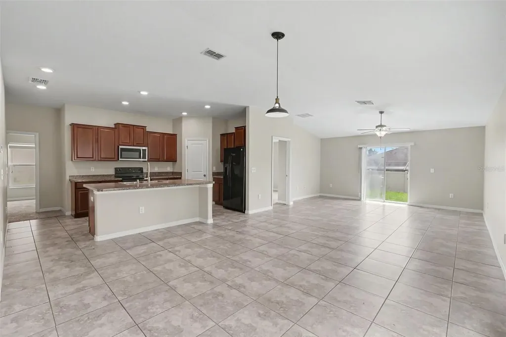 204 English Channel Place Dover FL 33527