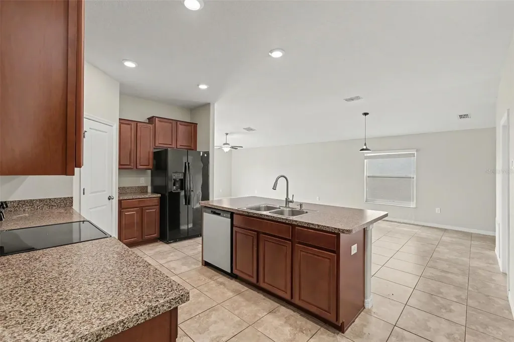 204 English Channel Place Dover FL 33527