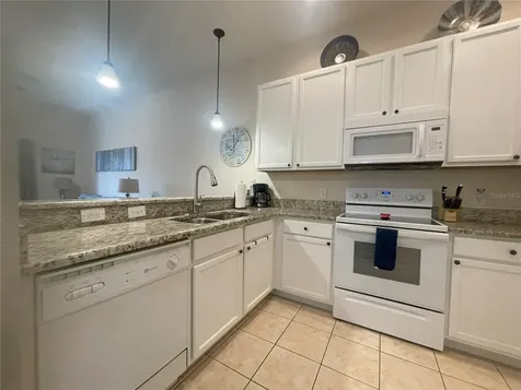 614 Rum Run Davenport FL 33897